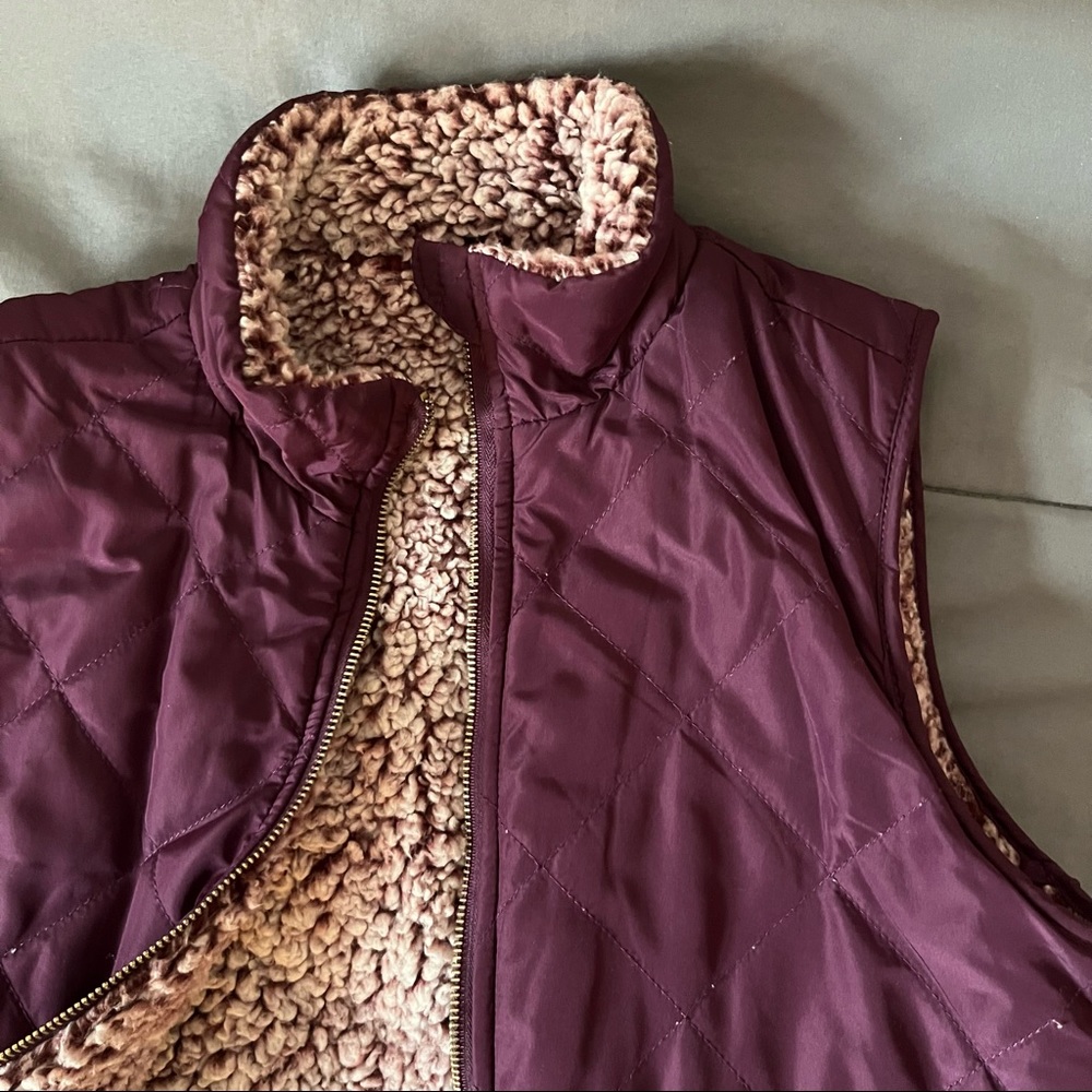 Maroon Reversible Vest - Picture 4 of 8